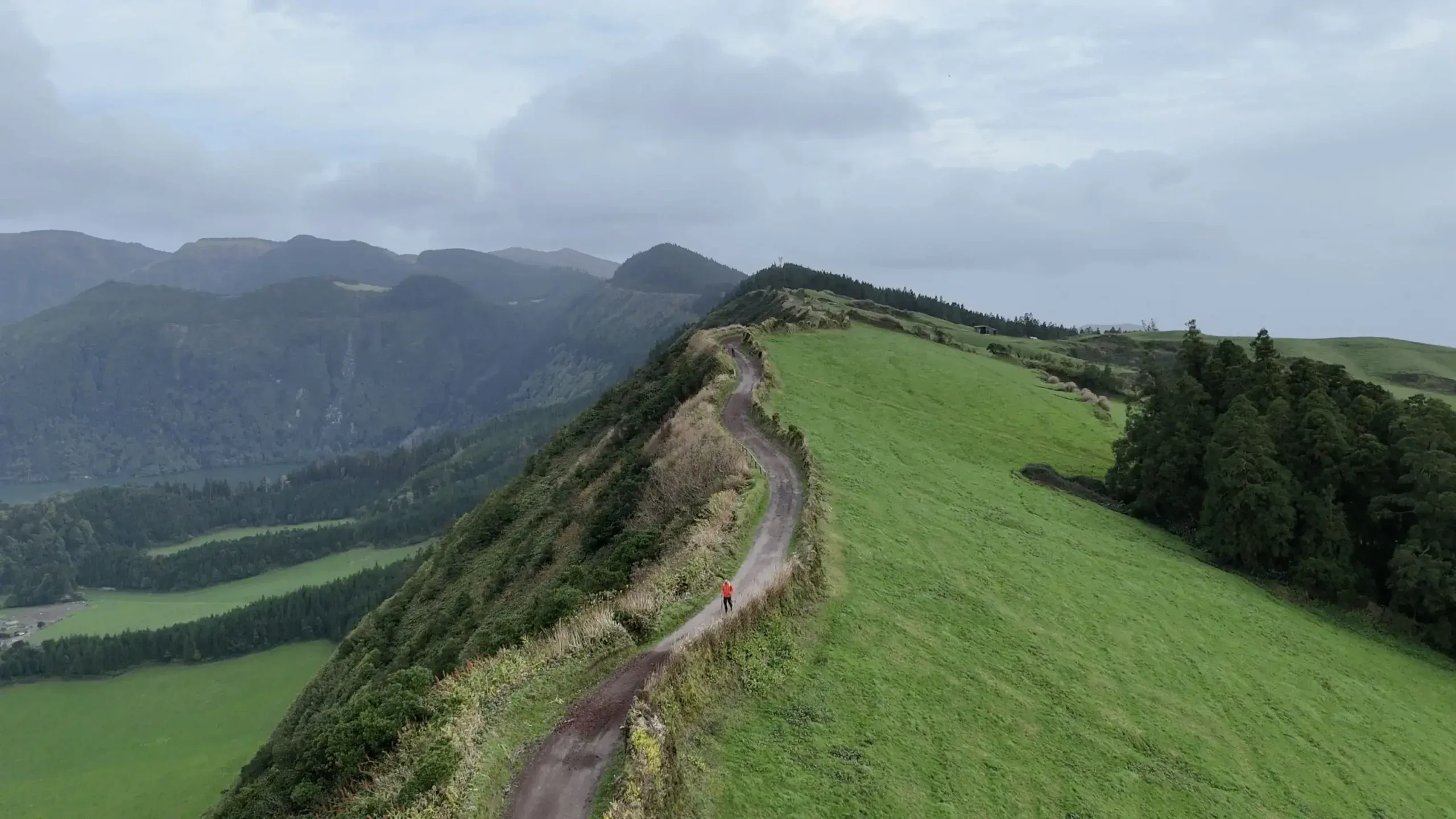 walking tours azores